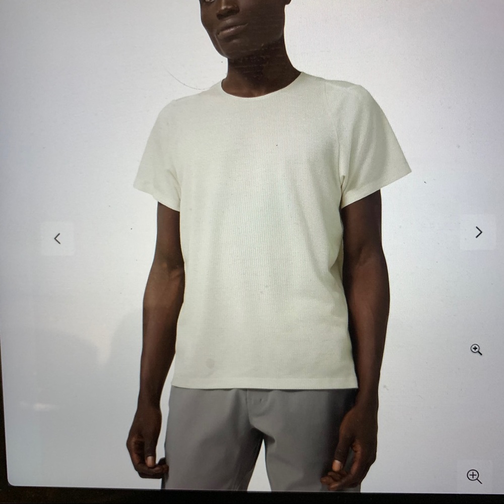 Lululemon Lab Men’s Shirt.